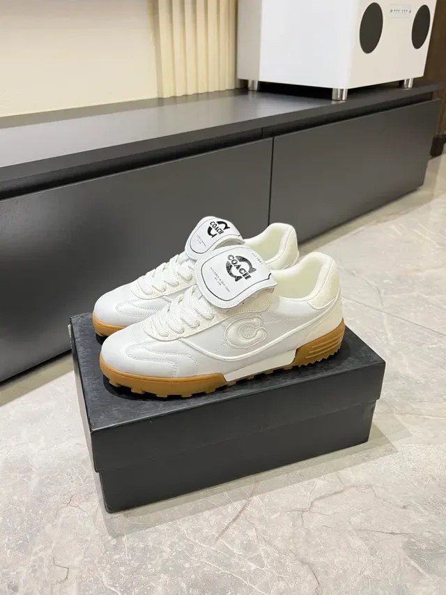 Sneakers Lifestyle Coach C Logo Blances et Gomme 4