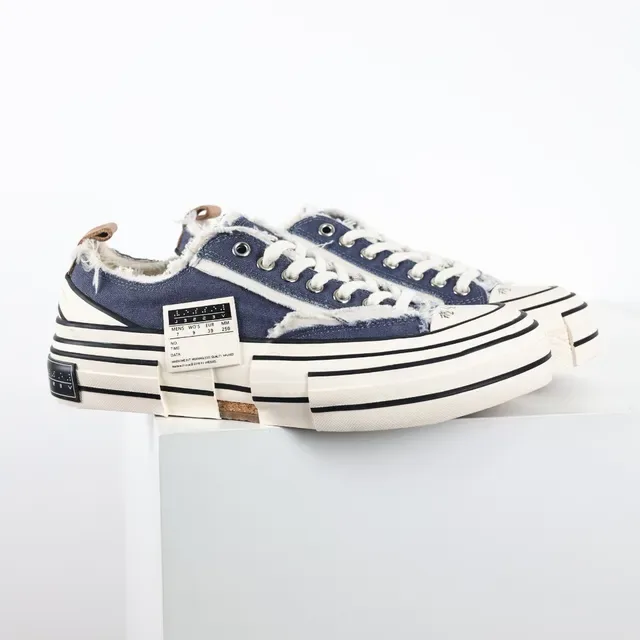 Converse Navy Beige Zapatillas Lifestyle Desconstruidas en Lona con Detalle de Borde Deshilachado 3