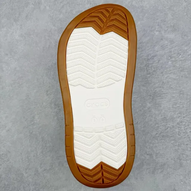 Crocs Echo Clog नेवी ब्लू प्लेटफॉर्म क्लॉग 9