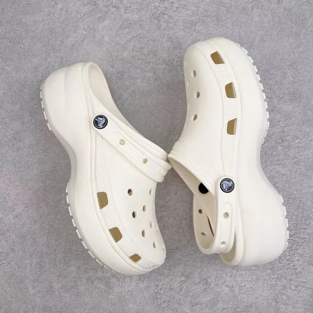 Crocs Echo Clog Zueco plataforma espuma color off-white 8