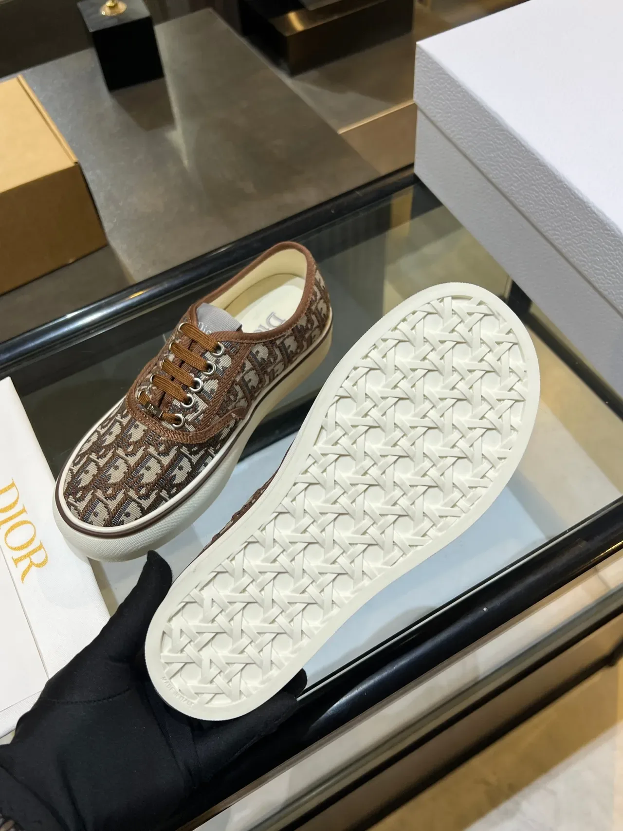 Dior B23 Monogram Canvas भूरा बीज लाइफस्टाइल स्नीकर 4