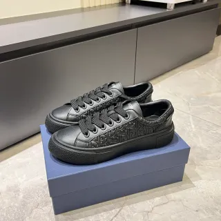 Dior B23 全黑压花生活方式运动鞋
