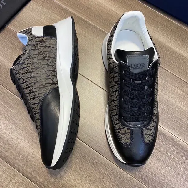 Dior B23 sneakers lifestyle en textile monogrammé et cuir noir 8