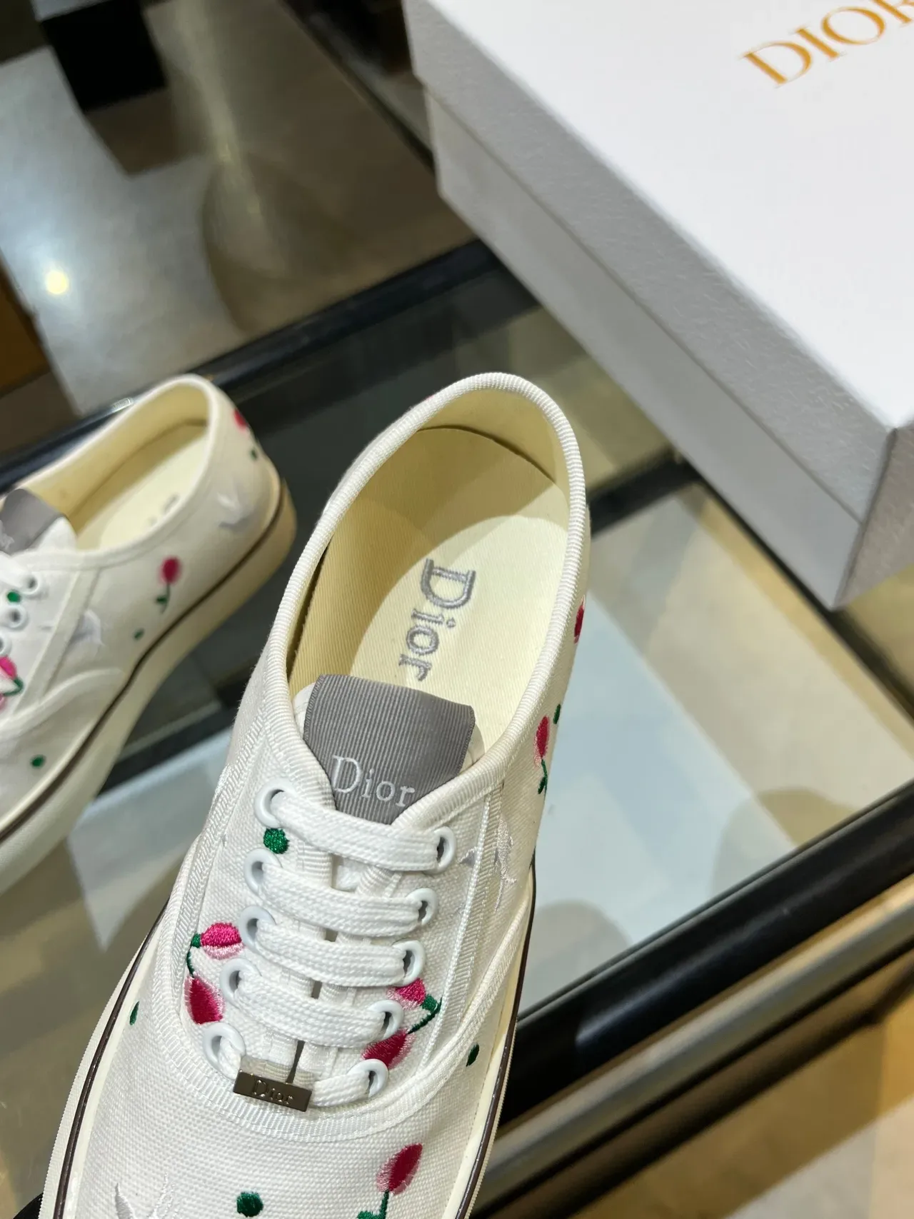 Dior B23 Tênis Lifestyle Brancos e Rosas Bordado Floral Lona Superior 5