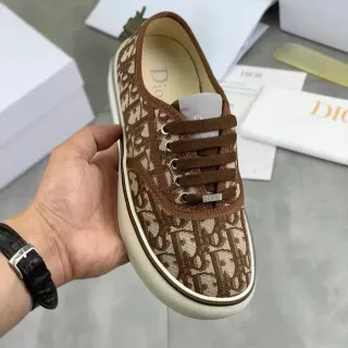 Dior B27 Oblique Monogram Brown Beige sneakers lifestyle