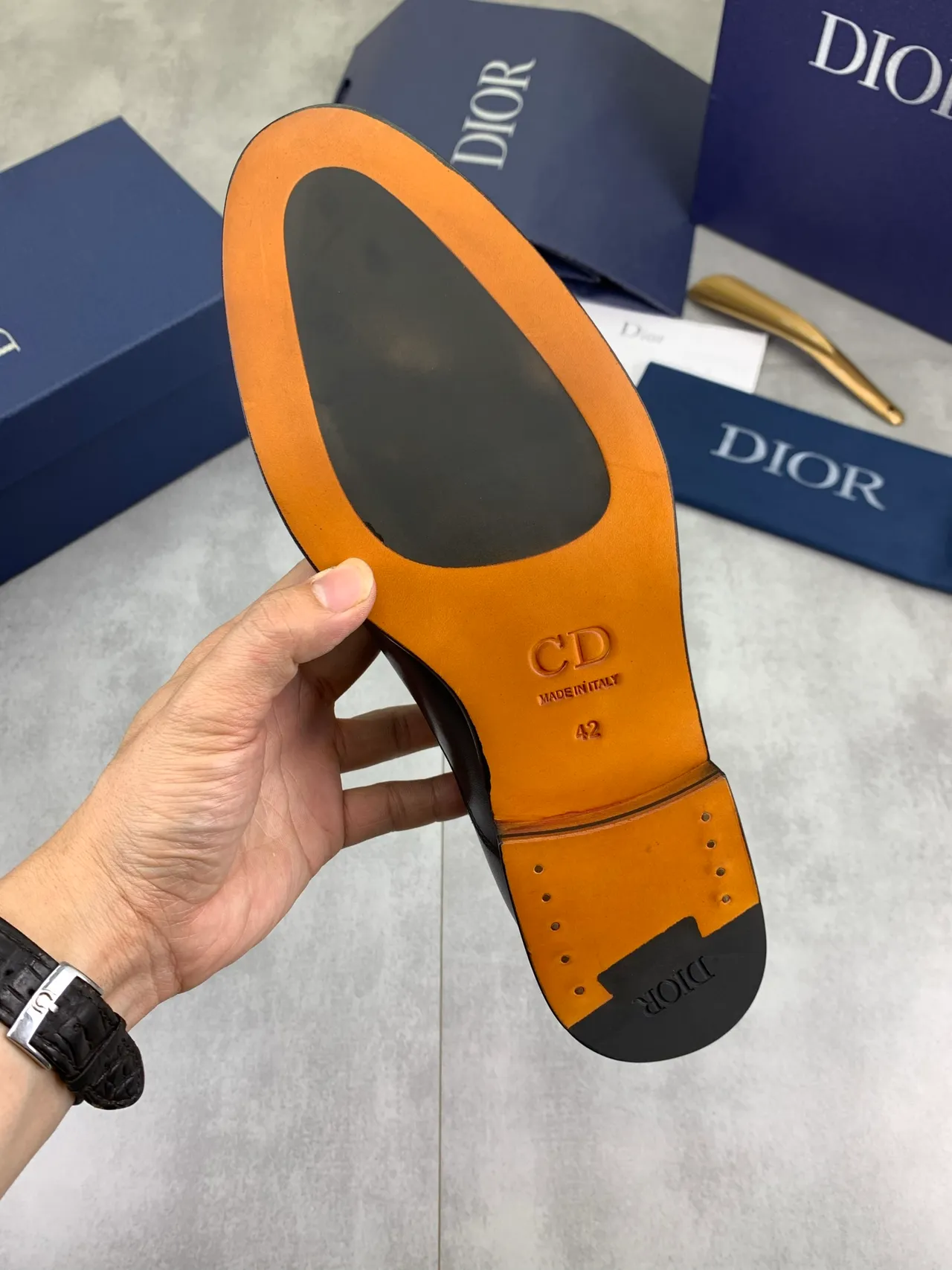 Dior Sapatos Oxford de Couro Polido Preto e Bege com Ponta de Tapa 3