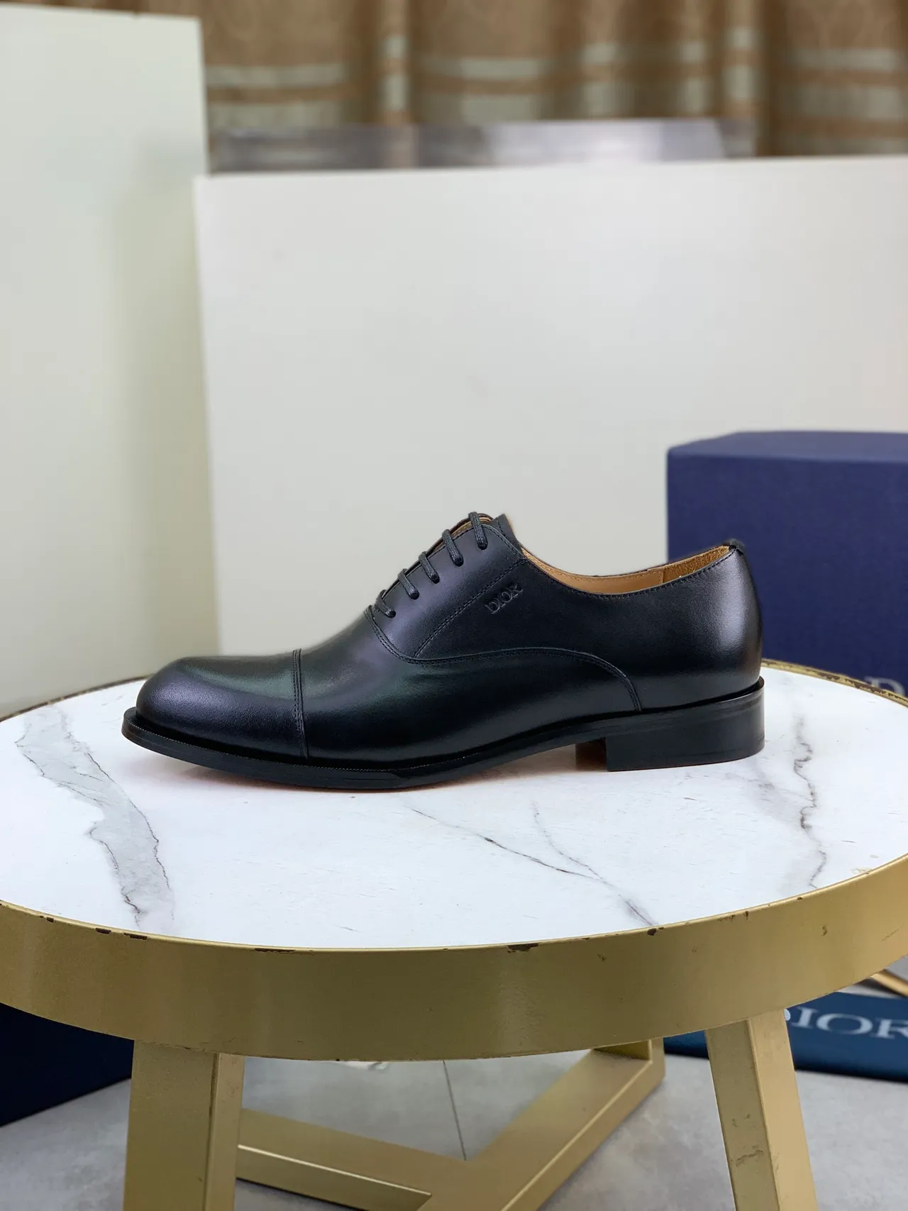 Dior Sapatos Oxford de Couro Polido Preto e Bege com Ponta de Tapa 6