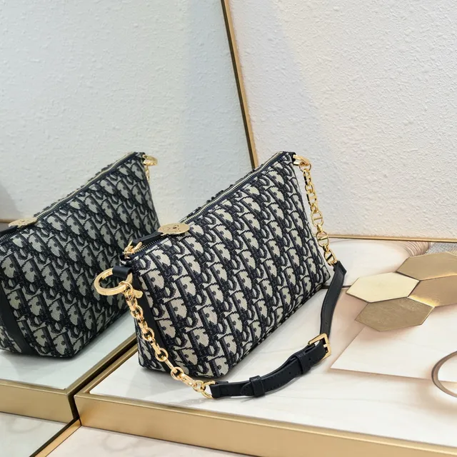 Dior কালো বেইজ তির্যক মনোগ্রাম ক্যানভাস সোনালি টোন স্ট্র্যাপ চেইন ব্যাগ 9