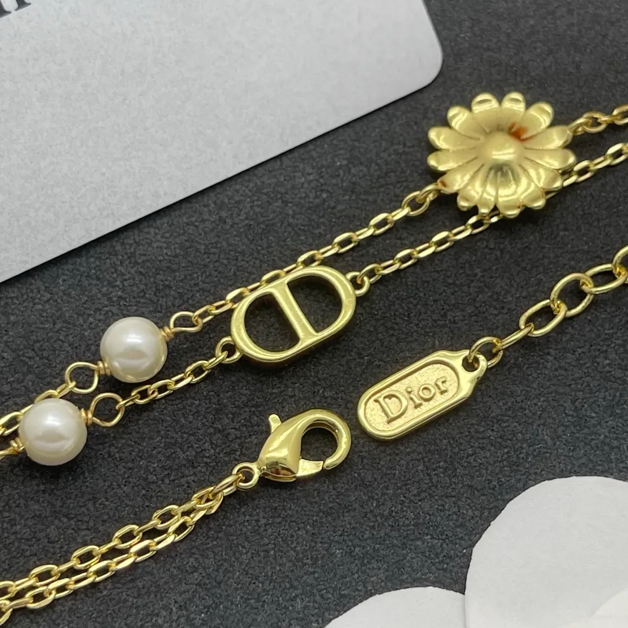 Dior Bracelet Perle Florale et Logo CD Double Chaîne Or 3