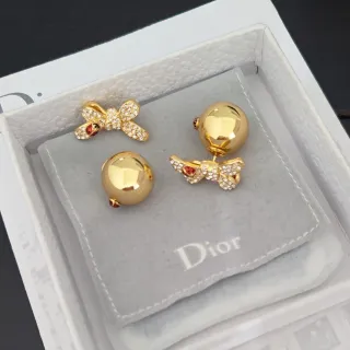 Dior boucles d'oreilles cristal pavé doré rouge