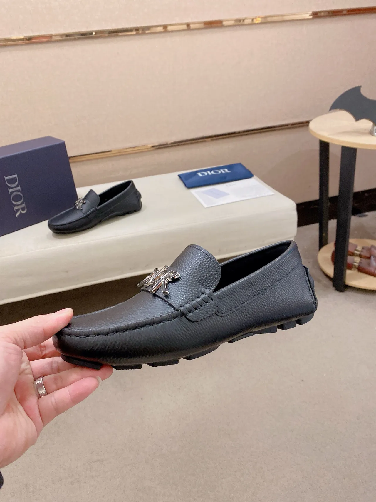 Dior Alça Logo Preto Prata Couro Pebbled Metal Loafer 4