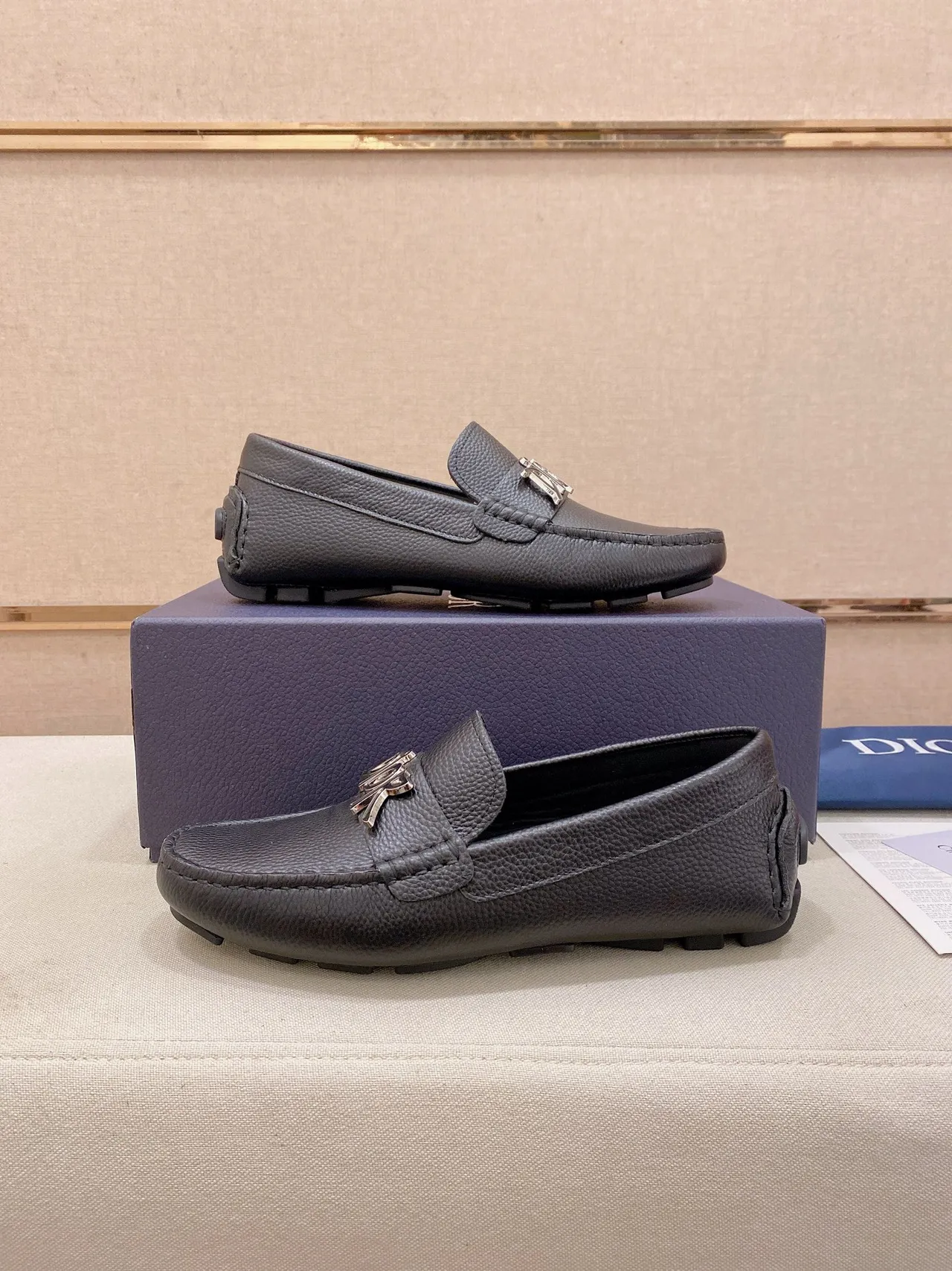 Dior Alça Logo Preto Prata Couro Pebbled Metal Loafer 8