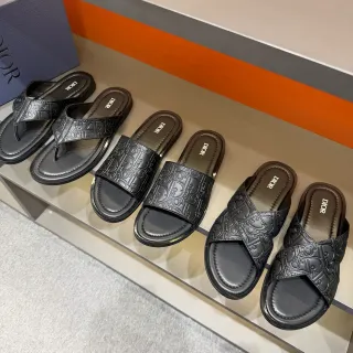 Dior Oblique Monogram أحذية منزلية سوداء منقوشة بطبعة مستطيلة مسطحة
