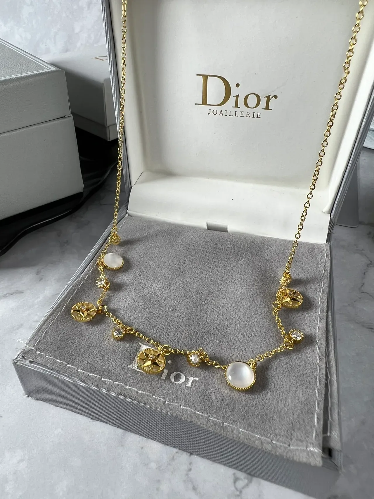 Dior Rose des Vents सلسلة ذهبية وفضية قلادة بتعليقات متعددة 5
