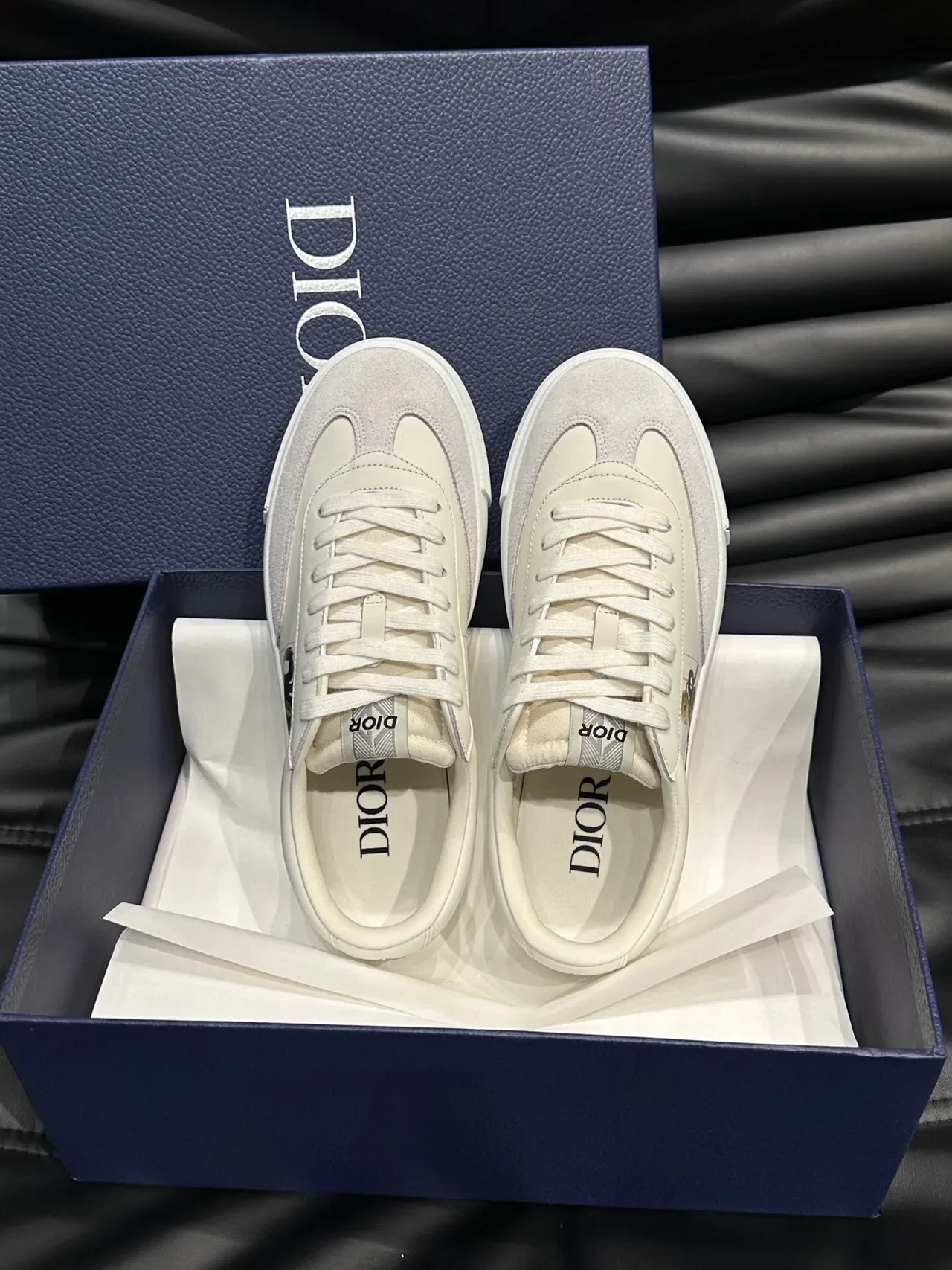 Dior White Beige Low-Top Two-Tone Lifestyle Sneakers 4