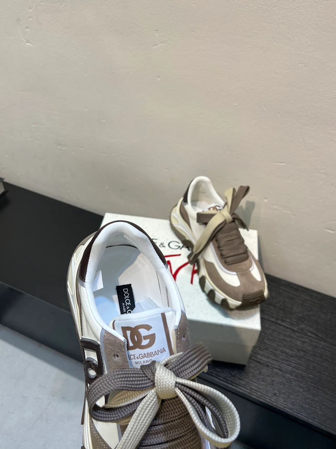 Dolce & Gabbana বেইজ বাদামী সোল মিক্সড-ম্যাটেরিয়াল আপার চংকি স্নিকার 7