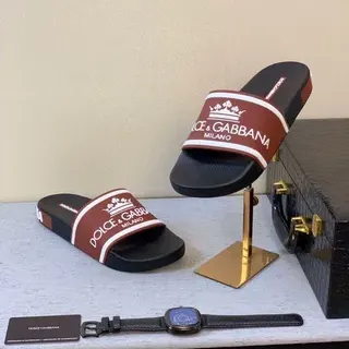 Dolce & Gabbana Noir Bourgogne Large Courroie Logo Couronne Chaussons