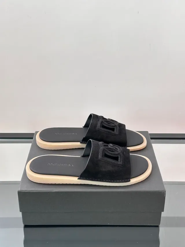 Dolce & Gabbana Logo-Strap Pantuflas de Camurça 12