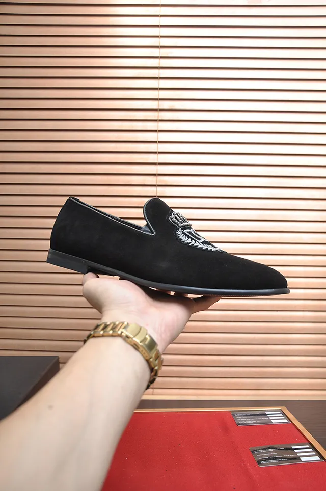 Dolce & Gabbana Portofino Black Suede Embroidered Crest Loafers 4