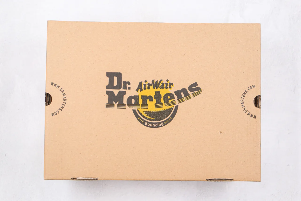 Dr. Martens 1460 কালো চিকন চামড়ার মার্টিন বুট 8