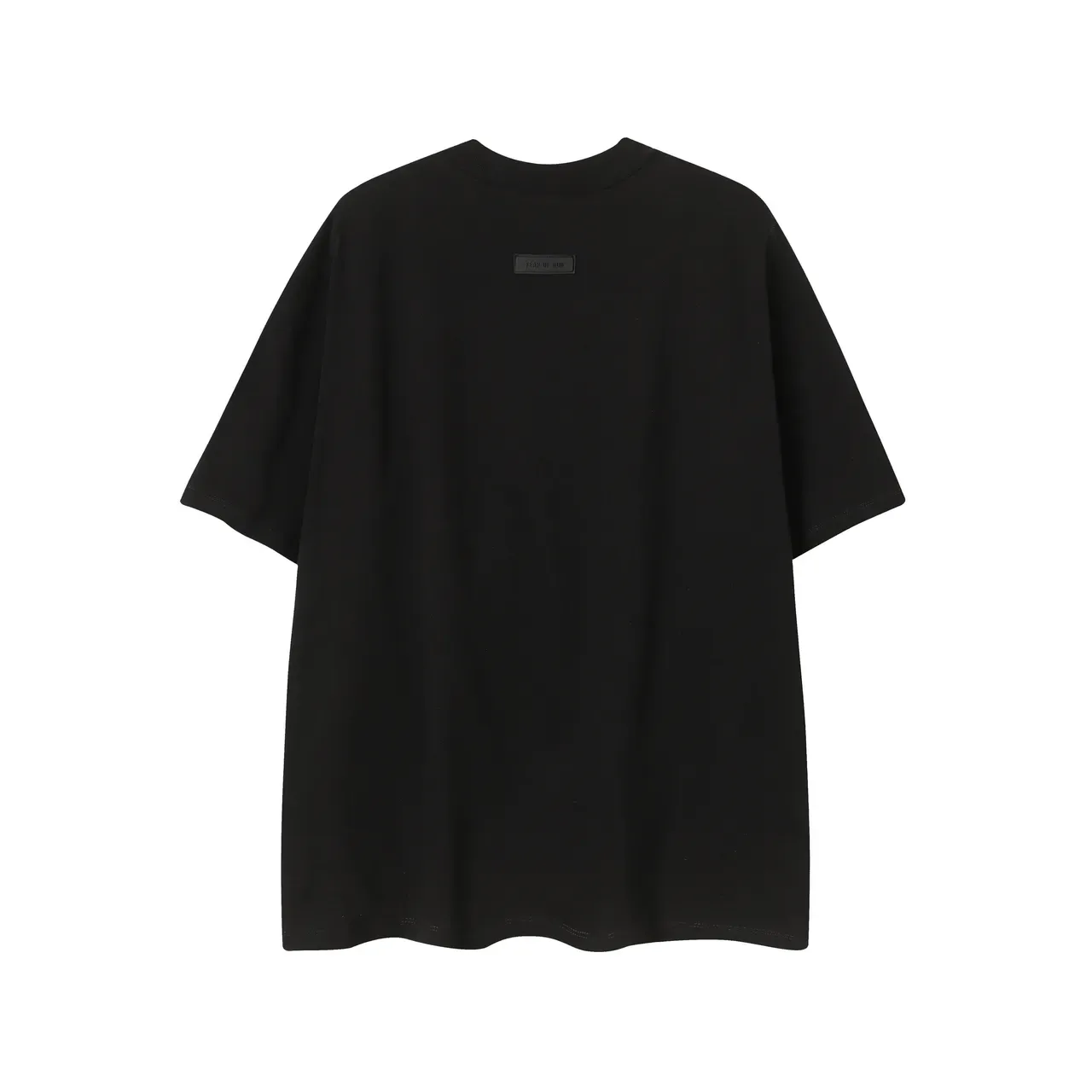 تيشيرت Fear of God Essentials أوفرسايز بقصة فضفاضة 3