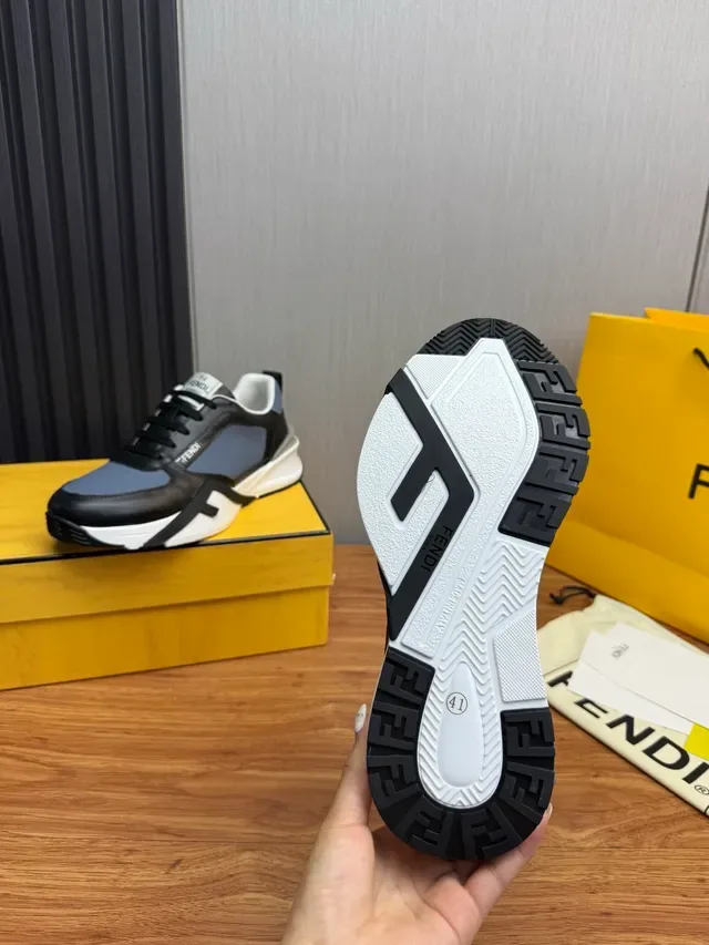 Fendi Noir Gris Semelle Épaisse Stratifiée Cuir-Synthétique Supérieure Sneakers Lifestyle 9