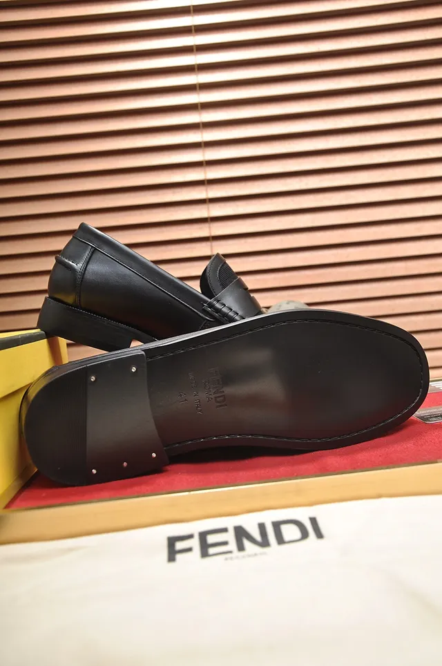 Fendi Cuir Noir Texturisé Motif FF-Patterned Vamp Mocassin 3