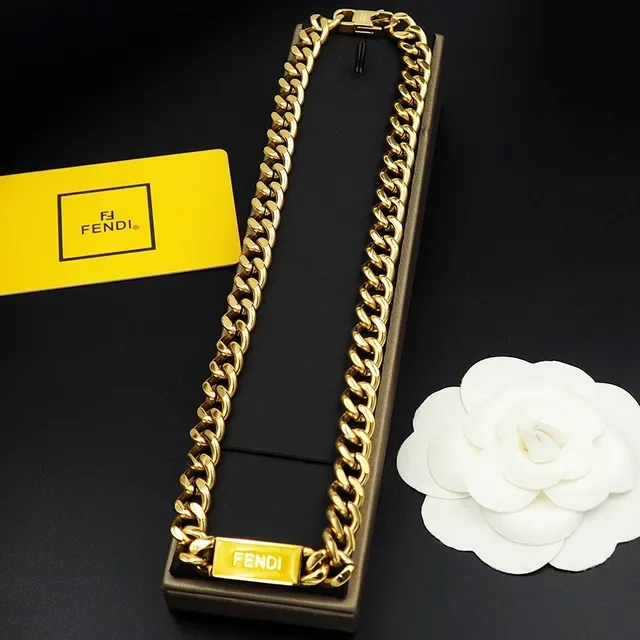 Collier Fendi Chaîne Curb Or-Ton avec plaque branded 4