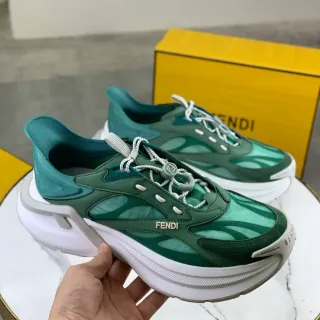 Fendi Run Away সবুজ সাদা লেয়ার্ড মেশ এবং সুয়েড আপার স্কাল্প্টেড প্ল্যাটফর্ম সোল চাঙ্কি স্নিকার্স