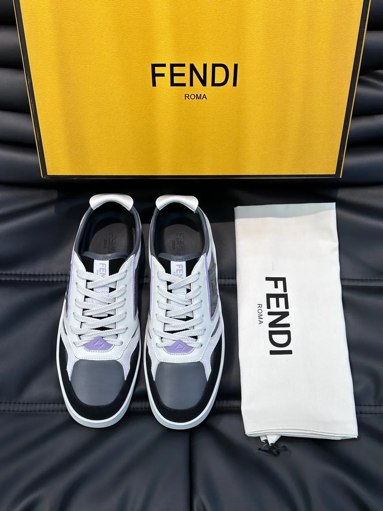 Fendi सफेद ग्रे लेयर्ड मिक्स्ड मटेरियल अपर पर्फोरेटेड पैनल्स लाइफस्टाइल स्नीकर 4
