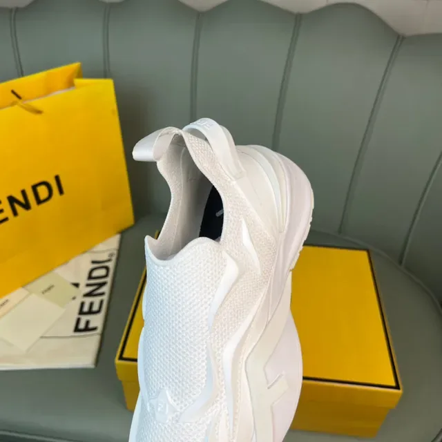 Fendi सफेद स्लिप ऑन निट अपर चंकी स्नीकर 3