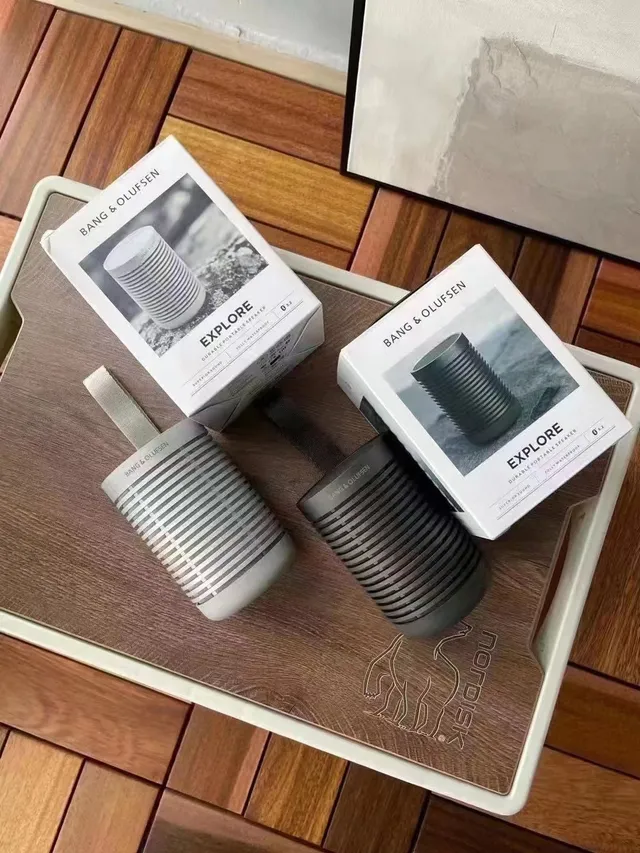 Bang & Olufsen Explore काला ग्रे खुरदुरा एल्यूमिनियम बॉडी गोलाकार रूप पोर्टेबल स्पीकर 4