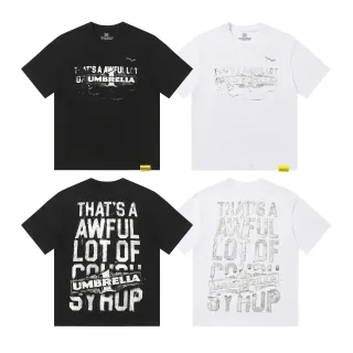 Camiseta negra de manga corta con cuello redondo y estampado gráfico desgastado