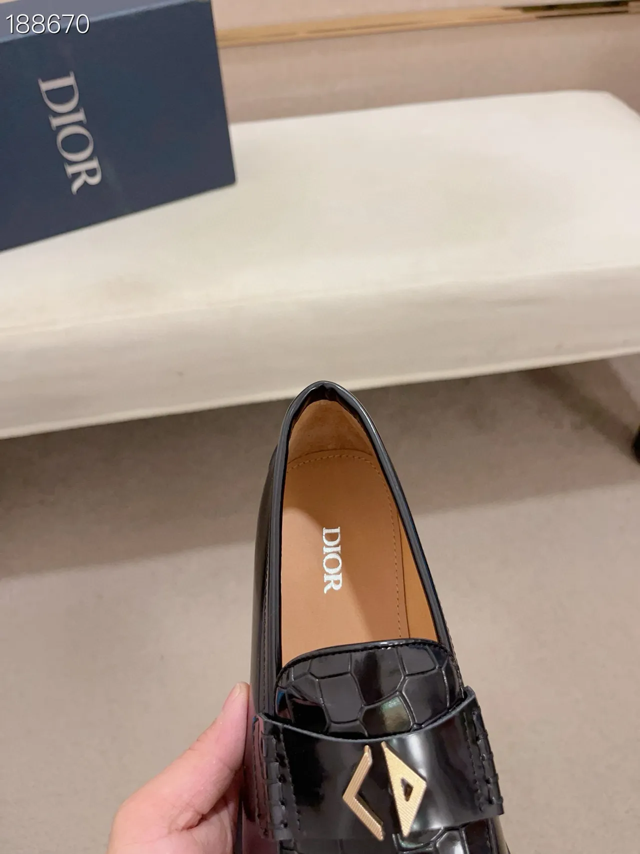 Black Gold Glossy Patent Leather Crocodile-Embossed Strap Loafer 7