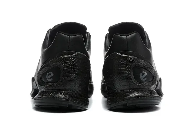 Black Orange Textured Synthetic Upper Perforated Side Panels Sneakers 17