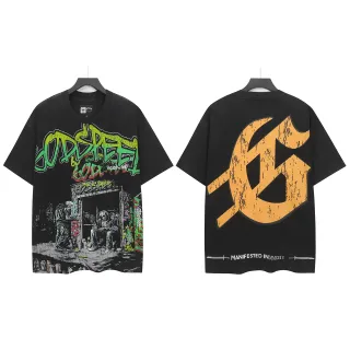 Camiseta negra oversize con estampado gráfico