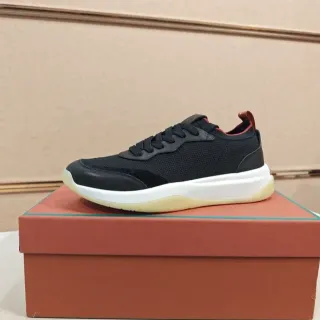 أحذية رياضية سوداء وحمراء مع شبكة وصناعي أعلى layered، midsole أبيض/أصفر