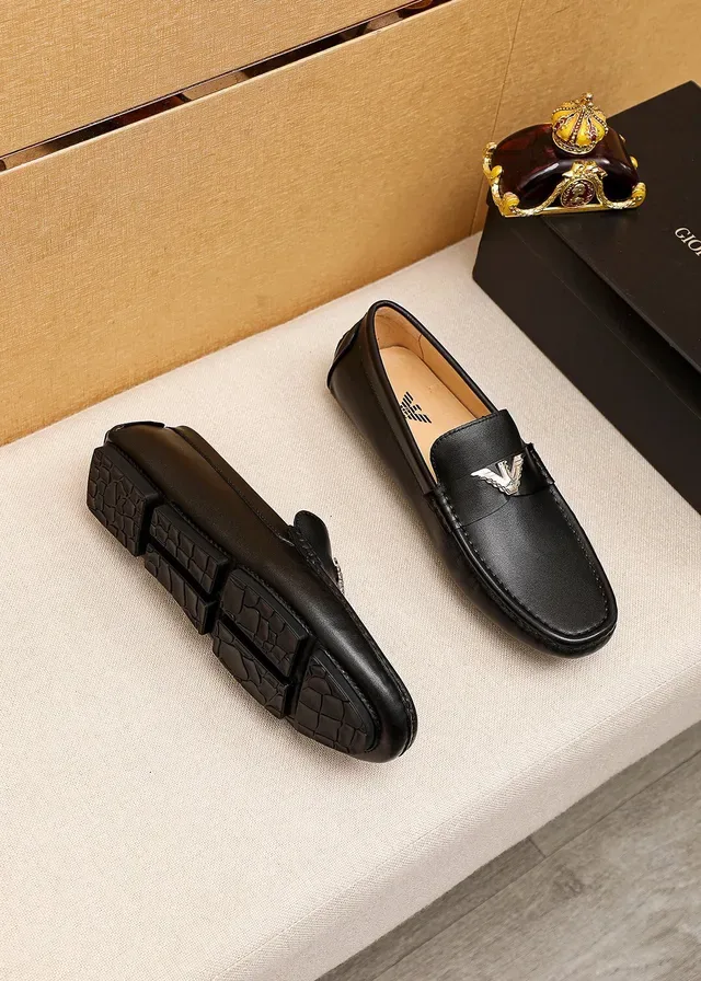 Black Silver Leather Metal Eagle Plaque Loafer 8