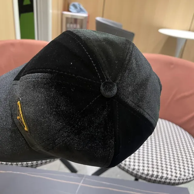 黑色丝绒质感结构棒球帽 11