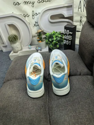 Blue Orange Gradient Mesh Upper Midsole Accent Running Shoes 8