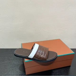 Brown and White Croc-Embossed Leather Slipper