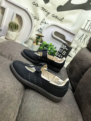 Zapatos Mary Jane marrón de cuero artificial con correa 17