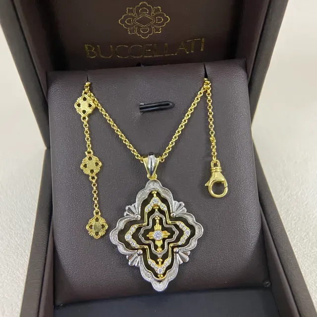 Colliers avec pendentif Buccellati Floral Quatrefoil en émail et pavé 3