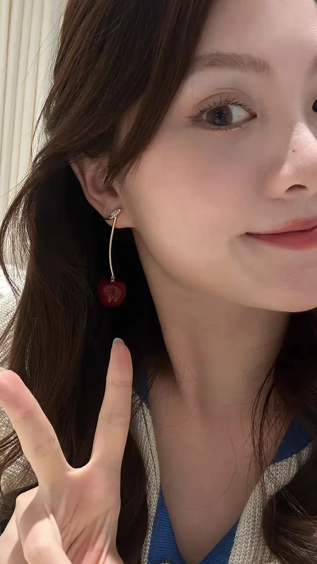 Burgundy Gold Cherry-Shaped Pendant Stem Earrings 9