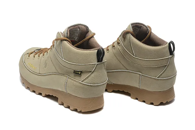 CRISPI 米色和黑色 GORE-TEX 徒步靴 8