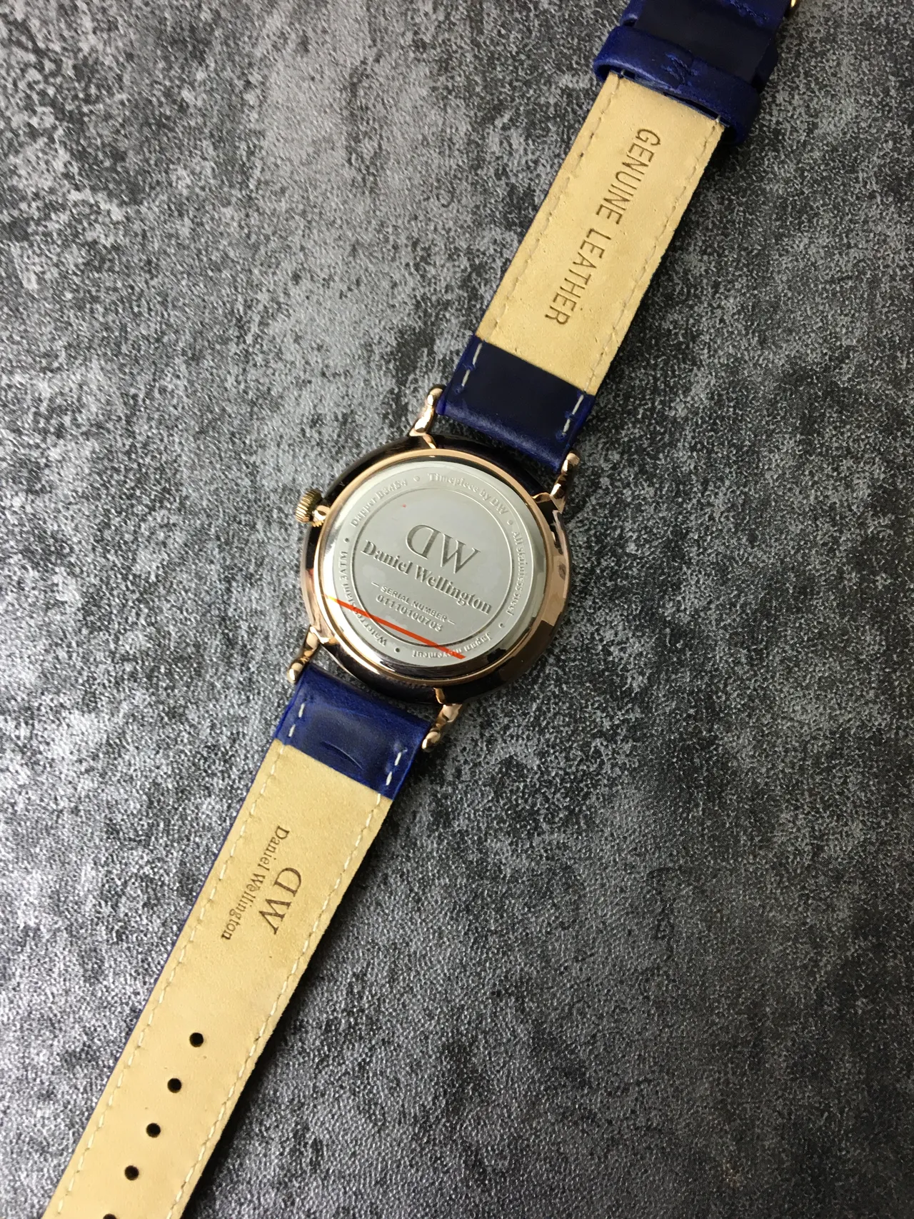 Daniel Wellington Icon Classic Petite নেভি ব্লু চামড়ার স্ট্র্যাপ কোয়ার্টজ ঘড়ি 2
