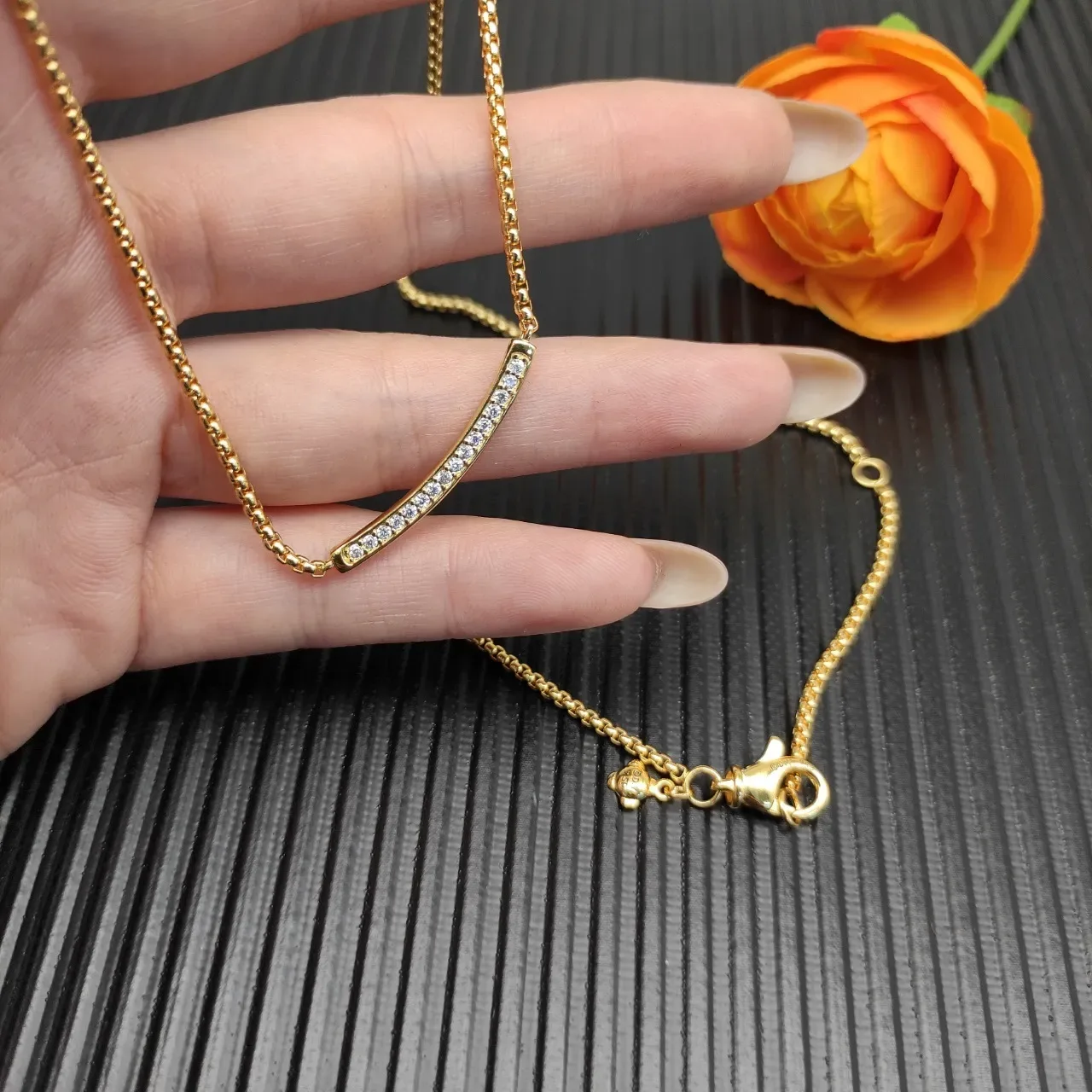 David Yurman Gold Beige Box Chain Curved Bar Pendant Necklace 5
