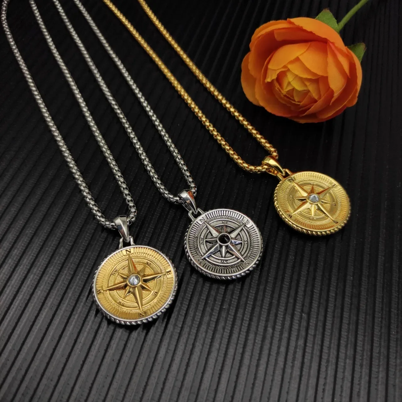 David Yurman Gold Silver Compass Rose Pendant Necklace 2