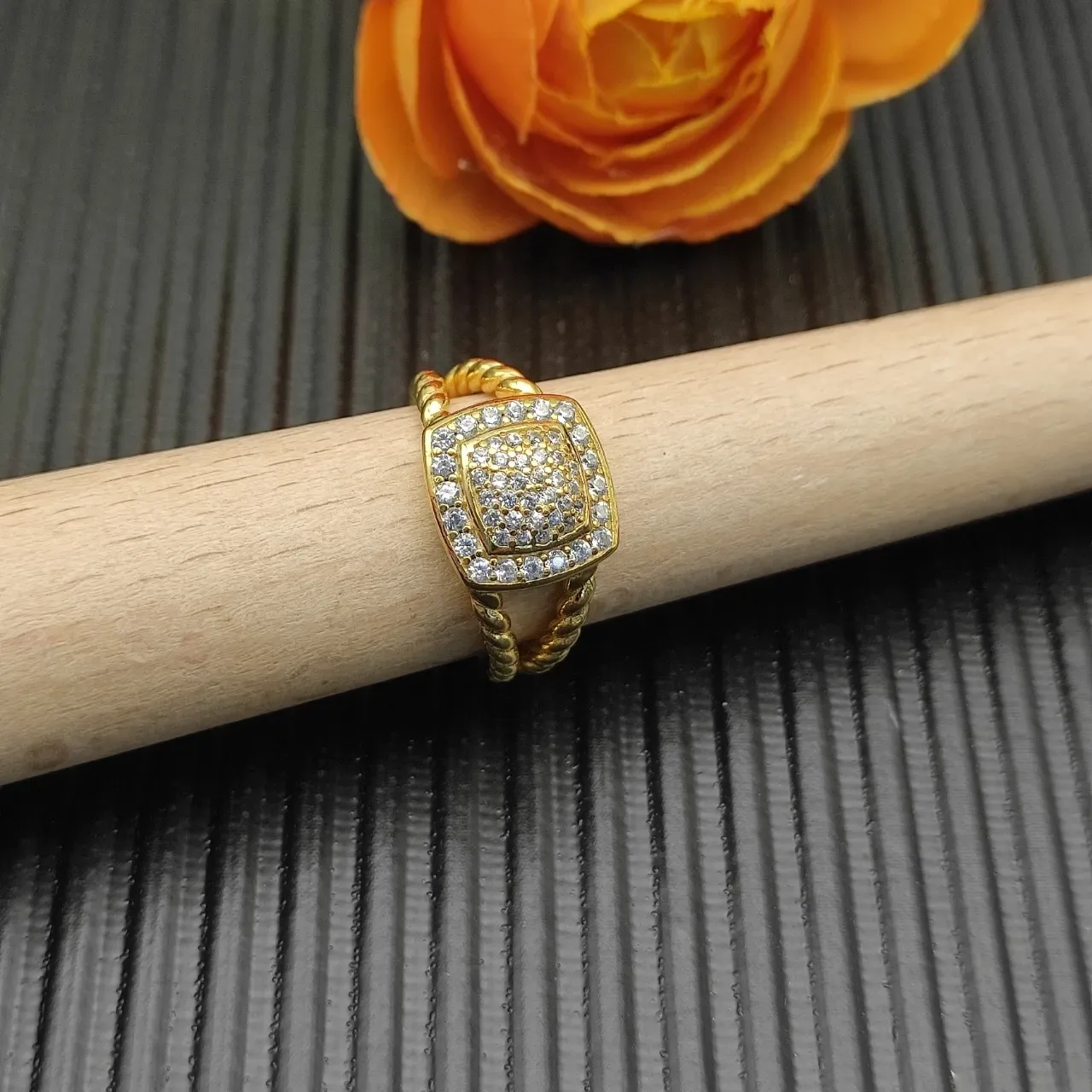 ديفيد يورمان خاتم وجه مربع مرصع Pavé-Set كابل متشابك ذهب أبيض 6