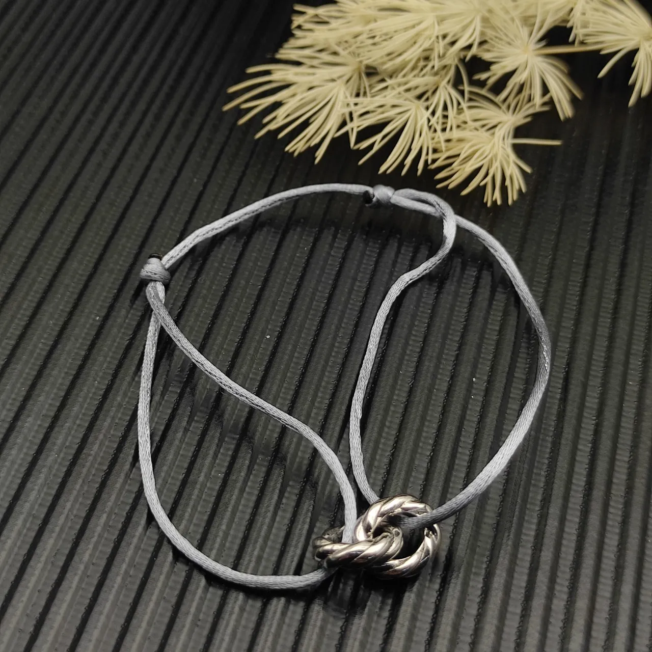 David Yurman Gray Silver Adjustable Cord Twisted Cable Knot Charm Bracelet 5